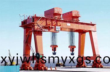 工業無線(xian)遙控器與民用(yong)無線遙控器區(qu)彆